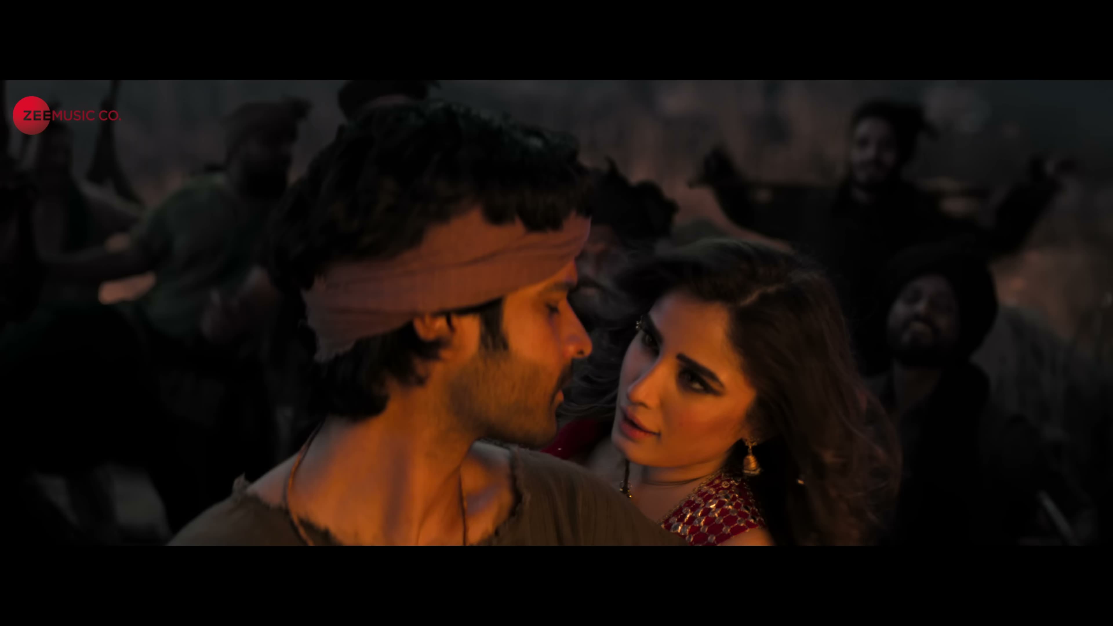 Uyi Amma - Azaad ｜ Aaman D, Rasha Thadani｜ Madhubanti Bagchi,Amit Trivedi,Amitabh｜ Bosco｜ Abhishek K