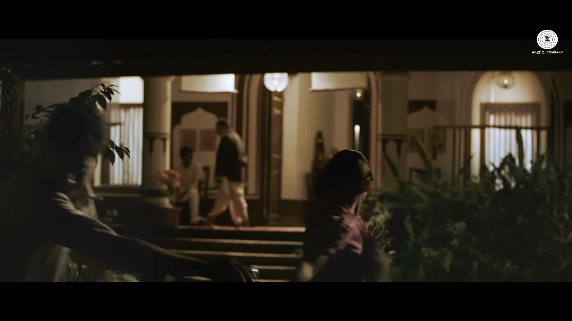 Kaakan Official Video ｜ Kaakan ｜ Jitendra Joshi & Urmila Kothare ｜ Shankar Mahadevan
