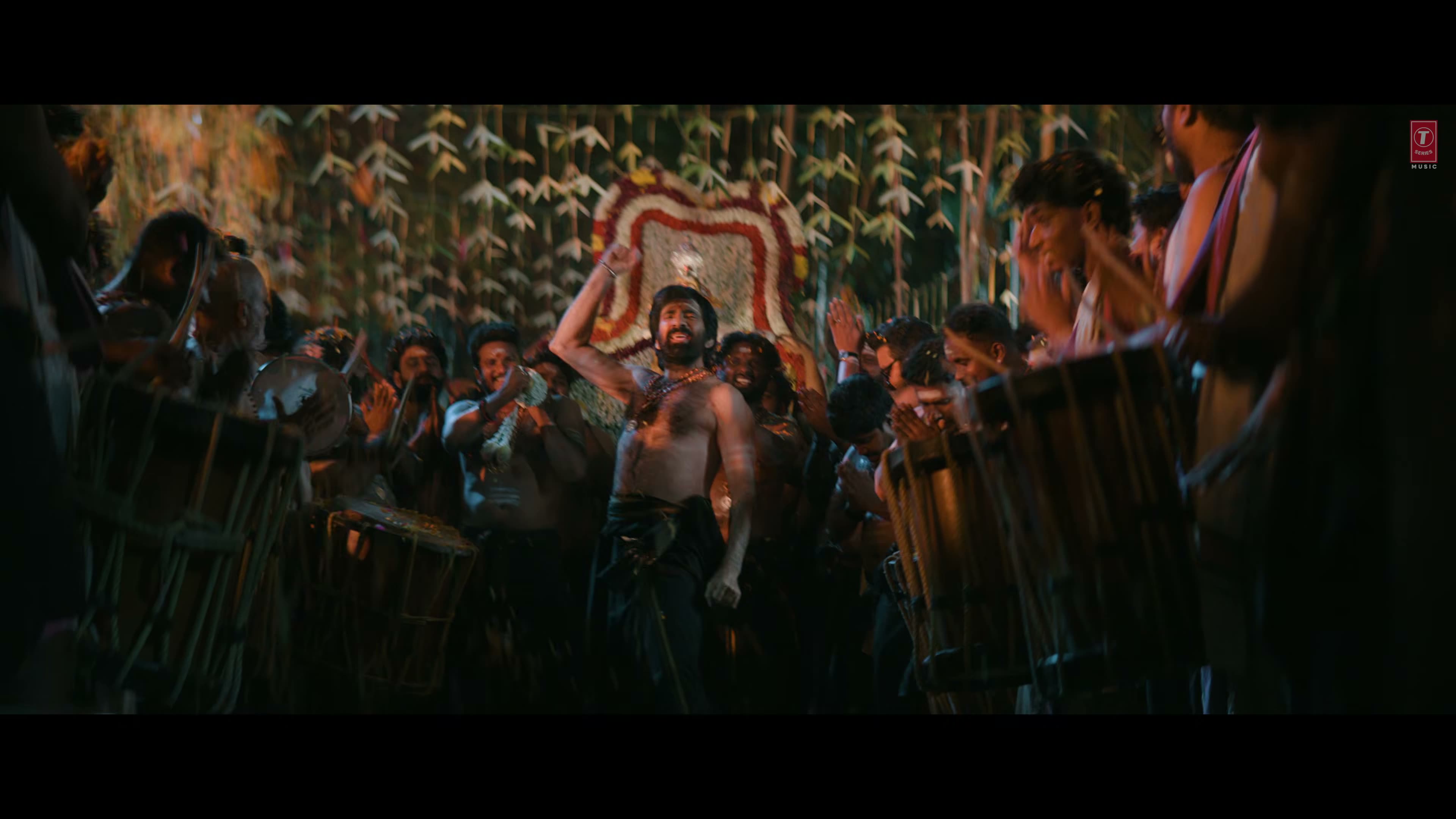 MALLEPOOLA PALLAKI (Song) ｜ Ravi Teja ｜ GV Prakash ｜ Dappu Srinu ｜ Shiva Nirvana ｜ Irumudi